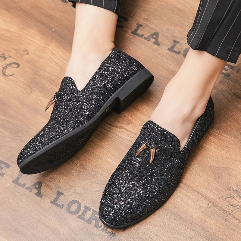 Elegante slip-on schoenen met glitters en kwastjes