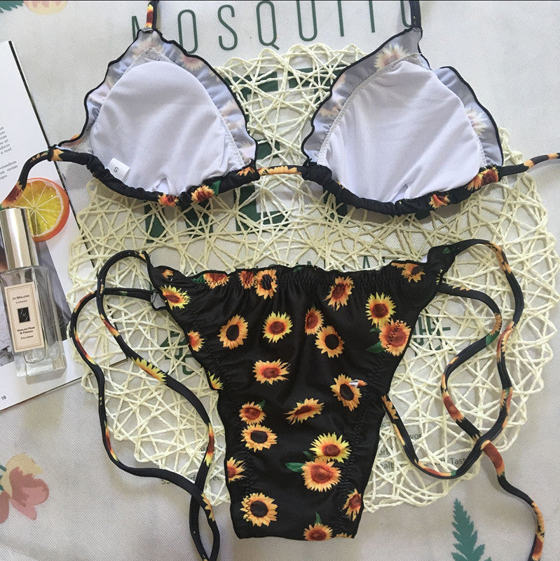 Stylischer Sonnenblumen-Bikini