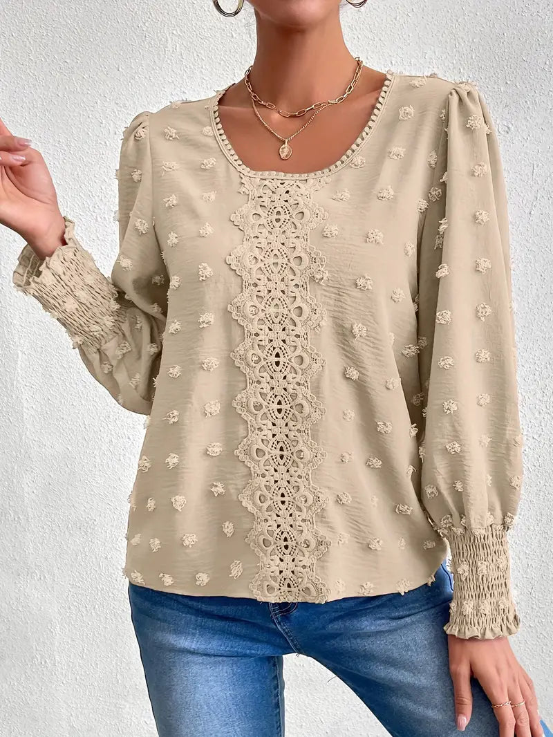 Elegante Bluse mit Schweizer Tupfen und Rundhalsausschnitt