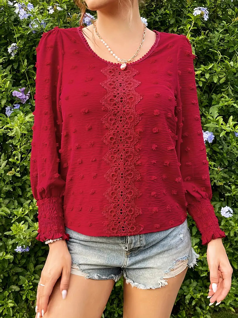 Elegante Bluse mit Schweizer Tupfen und Rundhalsausschnitt