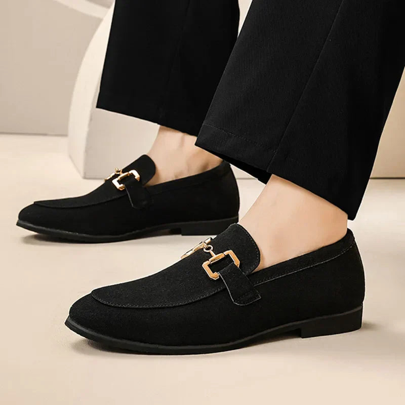 Wildleder-Loafer mit Metallschnalle