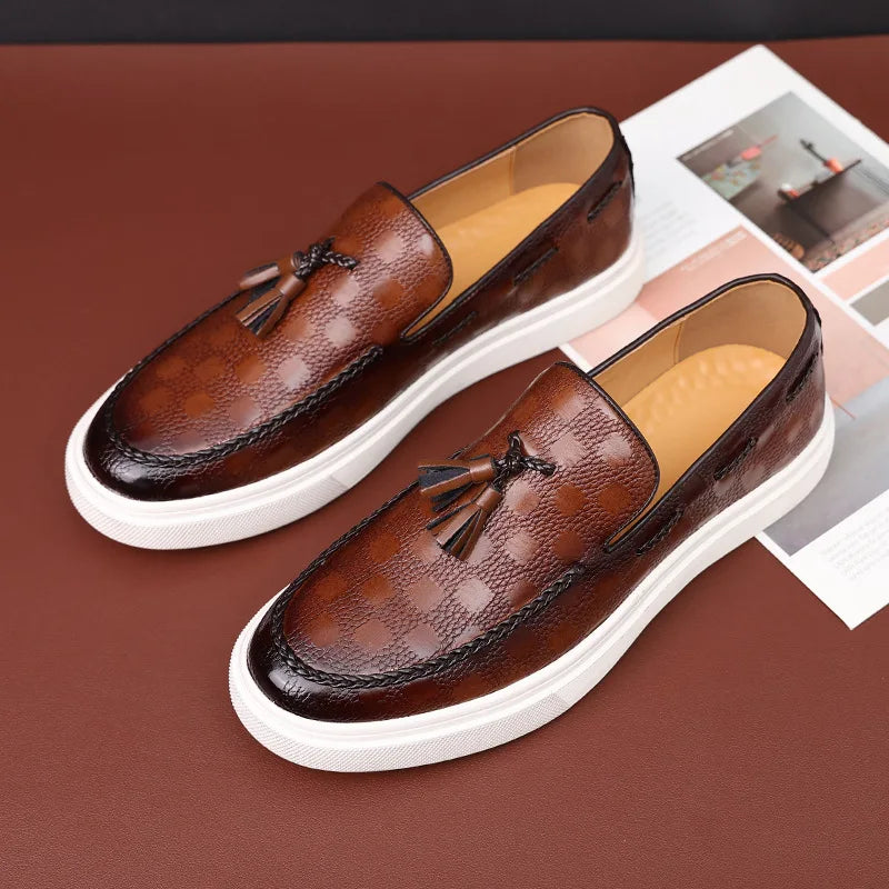 Britische Loafer mit Quasten