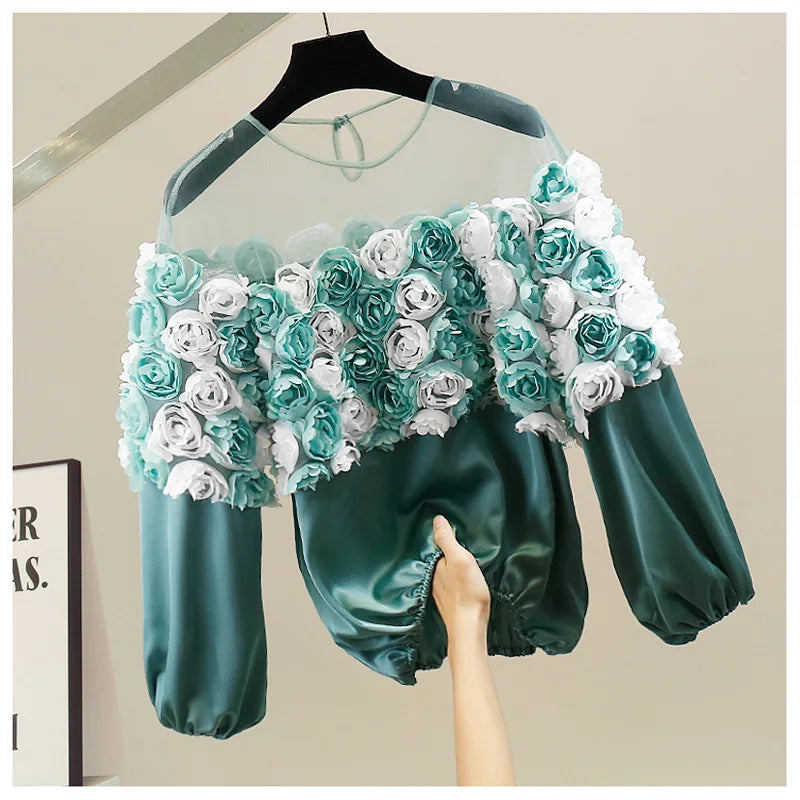 Bluse mit 3D-Blumenrosen