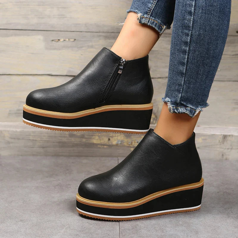 Stylische Reißverschluss-Stiefeletten mit Plateau