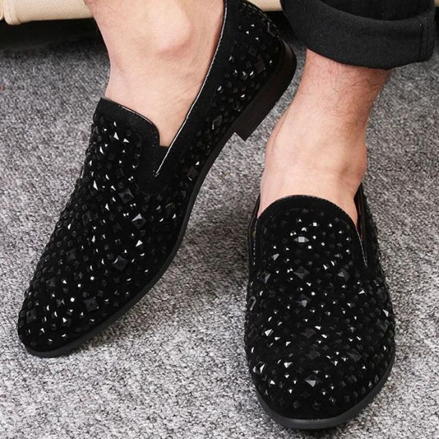 Elegante slip-on schoen met uitgesneden detail