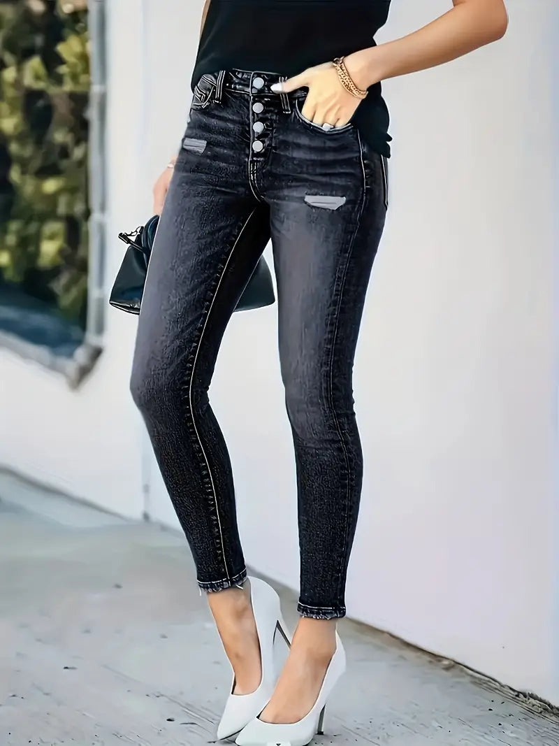 Zerrissene Skinny Jeans mit ausgefranstem Saum