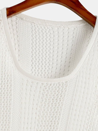 Tanktop aus einem strukturierten Strickpullover