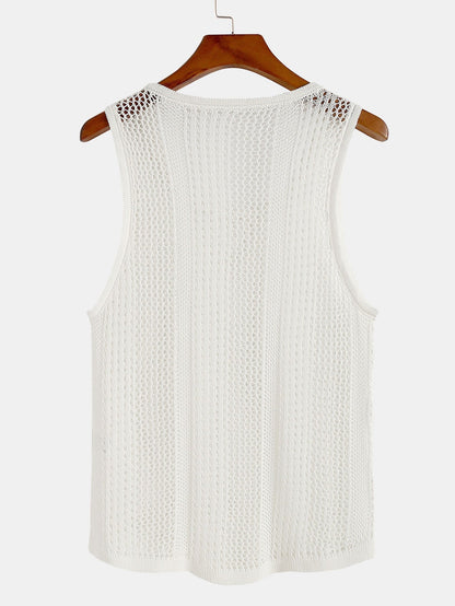 Tanktop aus einem strukturierten Strickpullover